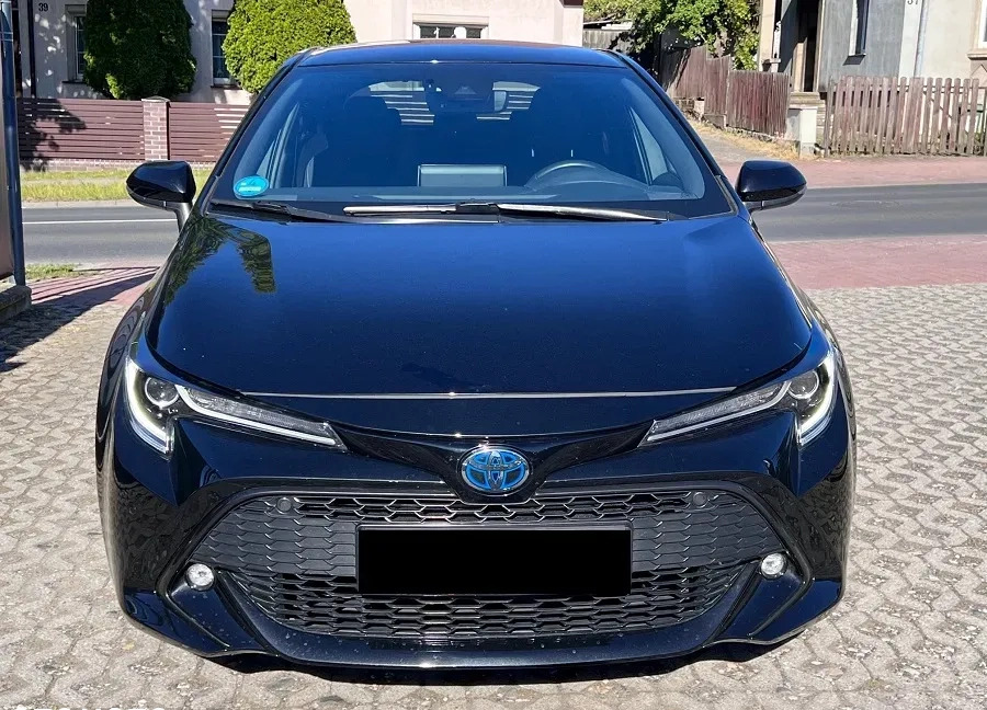 Toyota Corolla cena 87900 przebieg: 63000, rok produkcji 2020 z Góra małe 742